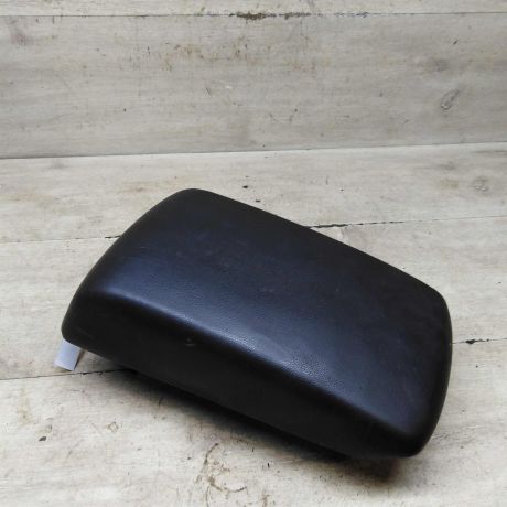 podlokotnik-mazda-3-bk-art-102121-big-0