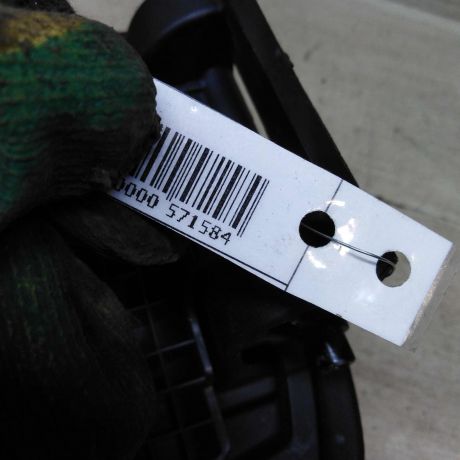 podlokotnik-mazda-3-bk-art-102121-big-3