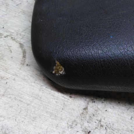 podlokotnik-peugeot-308-i-defekt-art-102425-big-2