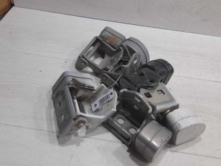 petlia-dveri-nizniaia-renault-megane-ii-art-102462