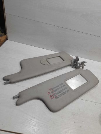 kozyrek-solncezashhitnyi-renault-megane-ii-art-102579-big-0