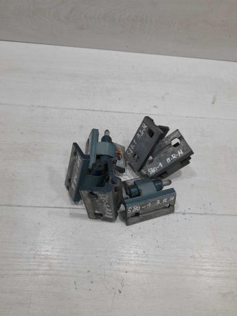 petlia-dveri-volvo-s80-art-102764-big-4