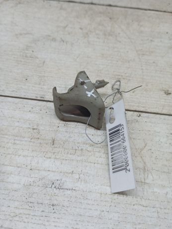 kriucok-solncezashhitnogo-kozyrka-hyundai-getz-art-103803-big-3