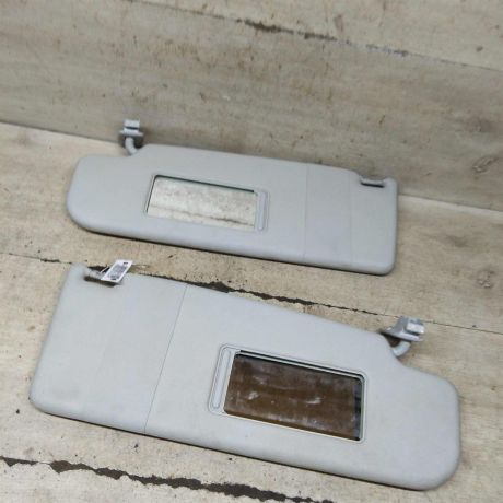 kozyrek-solncezashhitnyi-volkswagen-jetta-5-art-103835-big-2