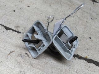 kriucok-solncezashhitnogo-kozyrka-volkswagen-jetta-5-art-103840