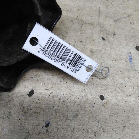 krepleniia-zapasnogo-kolesa-volkswagen-jetta-5-art-103846-big-2