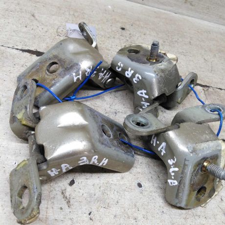 petlia-dveri-zalniaia-nissan-almera-n16-art-103871-big-0