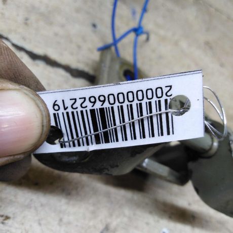 petlia-dveri-zalniaia-nissan-almera-n16-art-103871-big-1