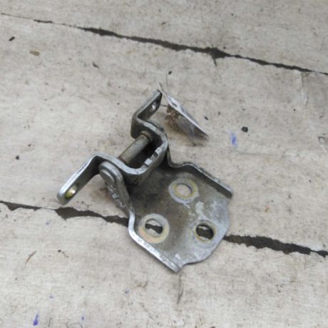 petlia-dveri-peredniaia-levaia-verxniaia-daewoo-matiz-art-104004-big-0