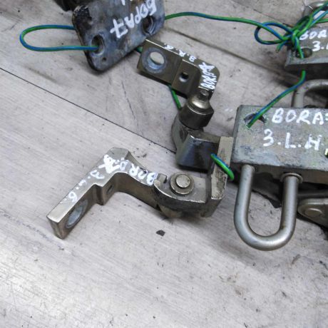 petlia-dveri-volkswagen-bora-volkswagen-golf-4-art-104390-big-4