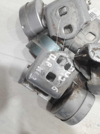 petlia-dveri-renault-megane-ii-art-104399-big-5