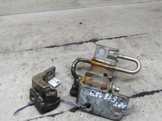 petlia-dveri-peredniaia-levaia-volkswagen-bora-volkswagen-golf-4-art-104406