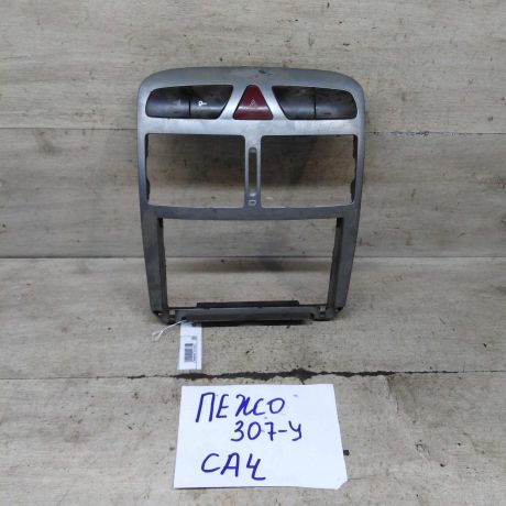 ramka-magnitoly-peugeot-307-art-104704-big-0