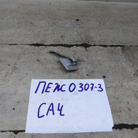 kriucok-solncezashhitnogo-kozyrka-peugeot-307-art-104802-big-3