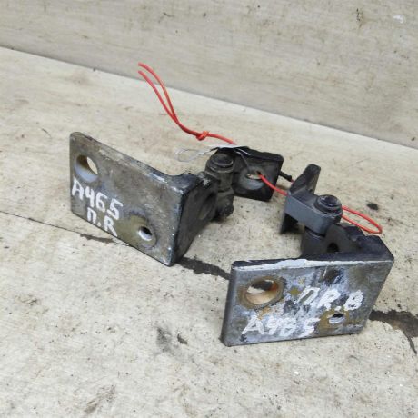 petlia-dveri-pravaia-audi-a4-b5-art-104881-big-0