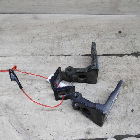 petlia-dveri-pravaia-audi-a4-b5-art-104881-big-1