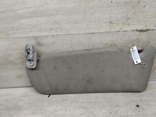 kozyrek-solncezashhitnyi-pravyi-audi-a4-b5-art-104944