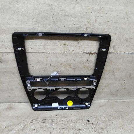 ramka-magnitoly-volkswagen-jetta-vi-art-105370-big-3