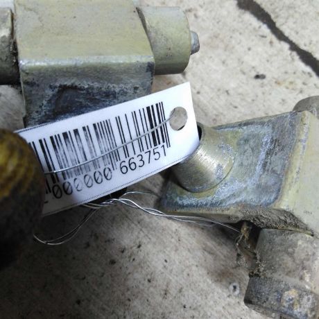 petlia-dverei-levaia-peugeot-206-restailing-art-105528-big-1