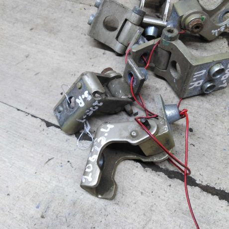 petlia-dveri-peugeot-206-restailing-art-105534-big-3