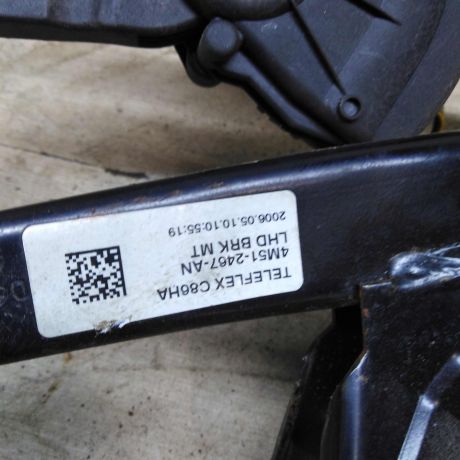 pedal-gaza-tormoza-ford-focus-2-art-105923-big-1