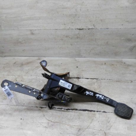 pedal-scepleniia-ford-focus-2-art-105924-big-0