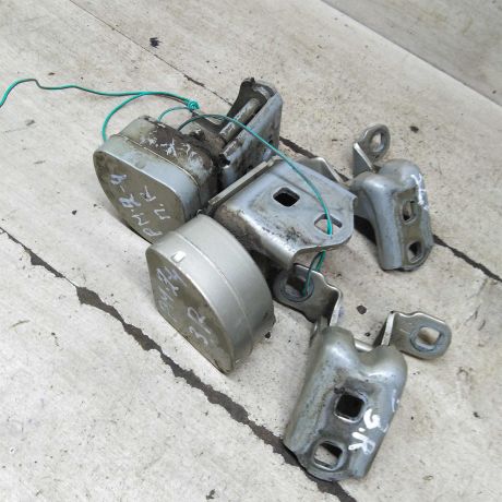 petlia-dveri-renault-megane-ii-art-106390-big-0