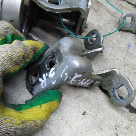 petlia-dveri-renault-megane-ii-art-106390-big-4