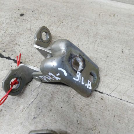 petlia-dveri-pravaia-renault-megane-ii-art-106448-big-1