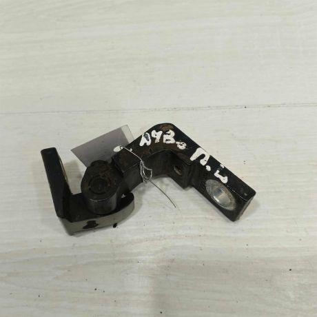 petlia-dveri-peredniaia-levaia-verxniaia-audi-a4-b7-audi-a4-b6-art-107216-big-3