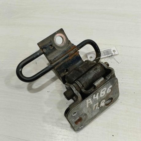 petlia-dveri-peredniaia-pravaia-nizniaia-audi-a4-b7-audi-a4-b6-art-107221-big-0