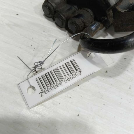 petlia-dveri-peredniaia-pravaia-nizniaia-audi-a4-b7-audi-a4-b6-art-107221-big-3