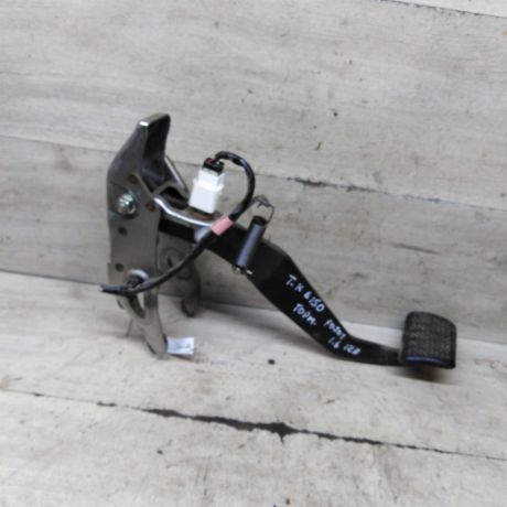 pedal-tormoza-toyota-corolla-x-e140-e150-art-107779-big-3