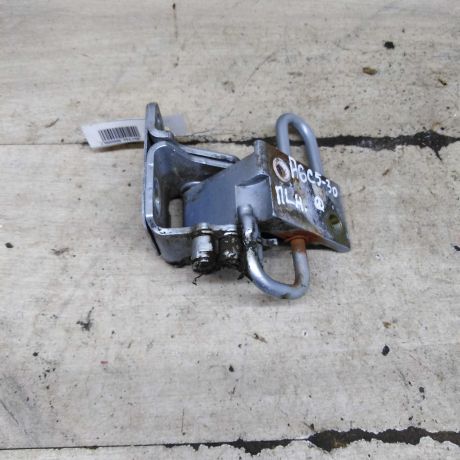 petlia-dveri-peredniaia-levaia-nizniaia-audi-a6-c5-art-107929-big-0