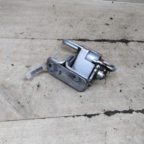 petlia-dveri-peredniaia-levaia-nizniaia-audi-a6-c5-art-107929-big-4