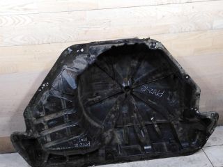 kreplenie-zapasnogo-kolesa-nisa-renault-megane-2-sedan-art-108005