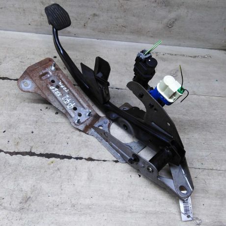 pedal-tormoza-ford-focus-2-kabriolet-art-108329-big-0