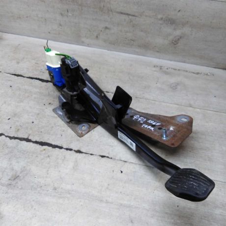 pedal-tormoza-ford-focus-2-kabriolet-art-108329-big-1