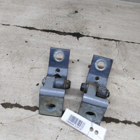 petlia-dveri-pravaia-skoda-octavia-a5-art-108355-big-1