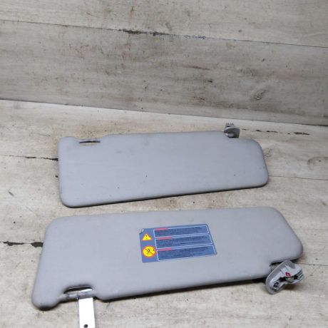 kozyrek-solncezashhitnyi-renault-sandero-i-art-108494-big-2