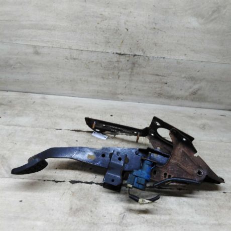 pedal-tormoza-mazda-3-bk-art-108690-big-2