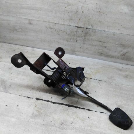 pedal-scepleniia-mazda-3-bk-art-108726-big-0