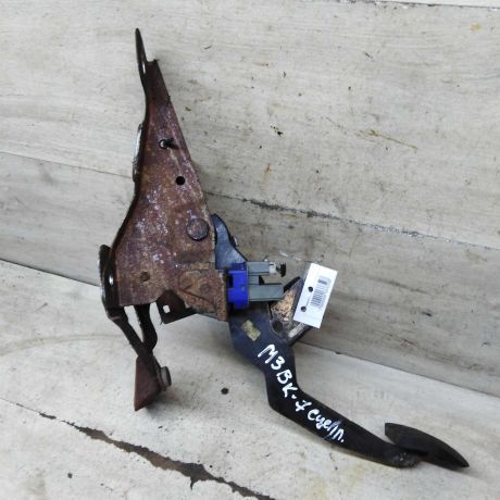 pedal-scepleniia-mazda-3-bk-art-108726-big-1