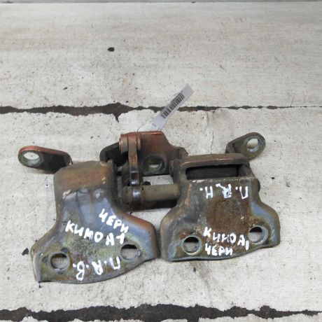 petlia-dveri-peredniaia-pravaia-chery-kimo-a1-art-109056-big-0