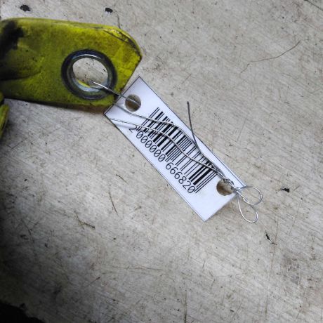 petlia-dveri-zadniaia-nizniaia-mazda-3-bk-art-109352-big-1