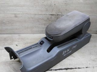 podlokotnik-volkswagen-passat-b5-art-109354