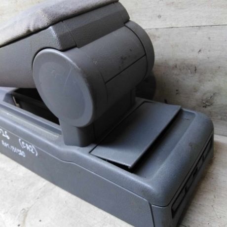 podlokotnik-volkswagen-passat-b5-art-109354-big-7