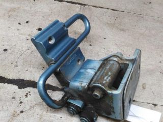 petlia-dveri-zadniaia-levaia-nizniaia-volkswagen-passat-b5-volkswagen-passat-b5-gp-art-109380