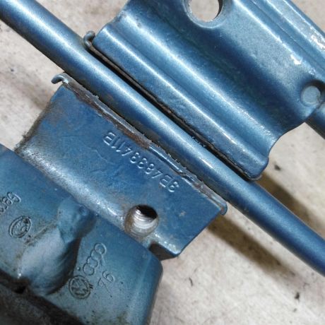 petlia-dveri-zadniaia-levaia-nizniaia-volkswagen-passat-b5-volkswagen-passat-b5-gp-art-109380-big-2