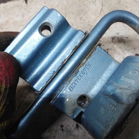 petlia-dveri-zadniaia-pravaia-nizniaia-volkswagen-passat-b5-volkswagen-passat-b5-gp-art-109381-big-3